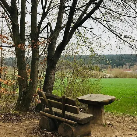 Auszeit Am Kurpark - Balkon - Ruhige Lage- Gratis Parkplatz & Wlan Bad Berka
