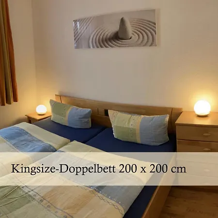 Auszeit Am Kurpark # Balkon # Ruhige Lage # Gratis Parkplatz & Wlan # Weimarer Land # Nahe Weimar & Erfurt Διαμέρισμα *